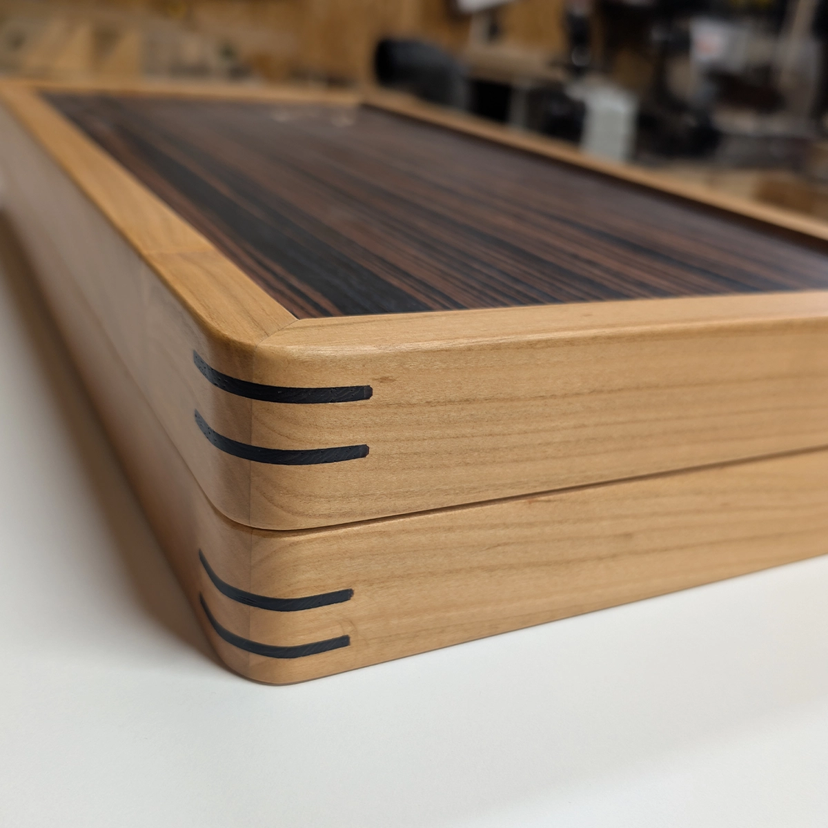 Plateau de Backgammon « Om » – Édition Limitée N°6/10 – Image 3