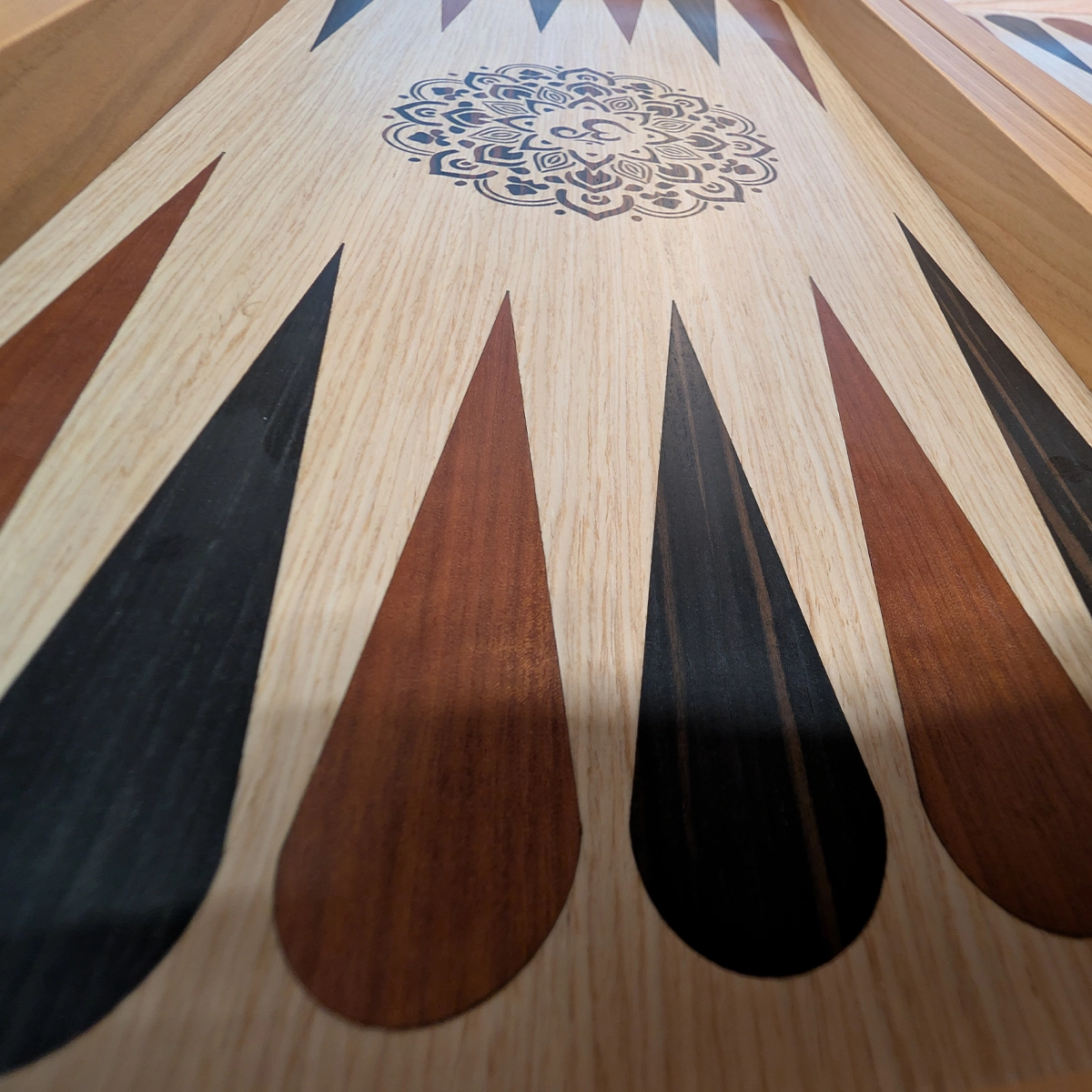 Plateau de Backgammon « Om » – Édition Limitée N°6/10 – Image 6